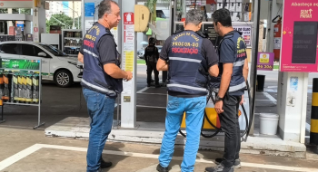 Operação fiscaliza postos para coibir aumento abusivo de preços